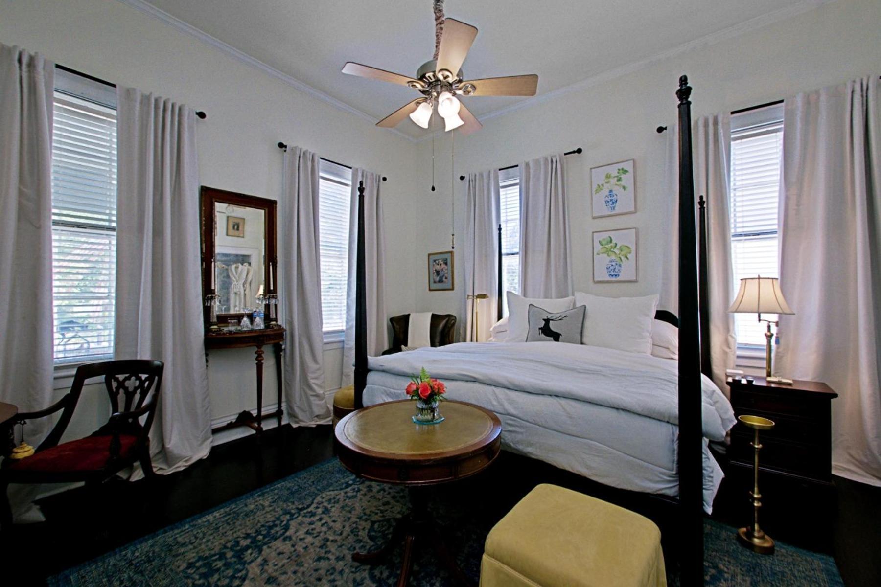 Chesnut Cottage Inn Bed & Breakfast โคลัมเบีย ภายนอก รูปภาพ