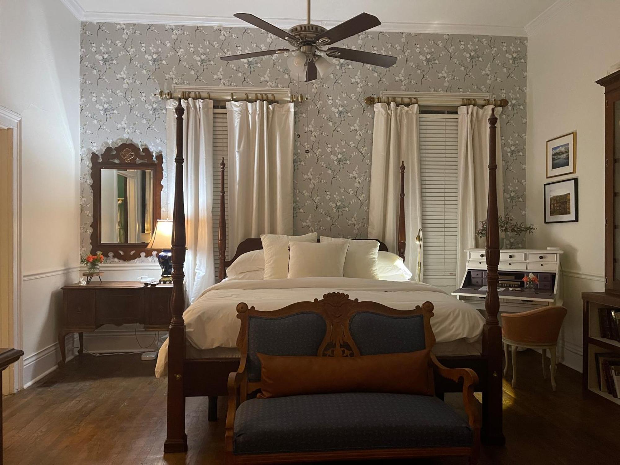 Chesnut Cottage Inn Bed & Breakfast โคลัมเบีย ภายนอก รูปภาพ