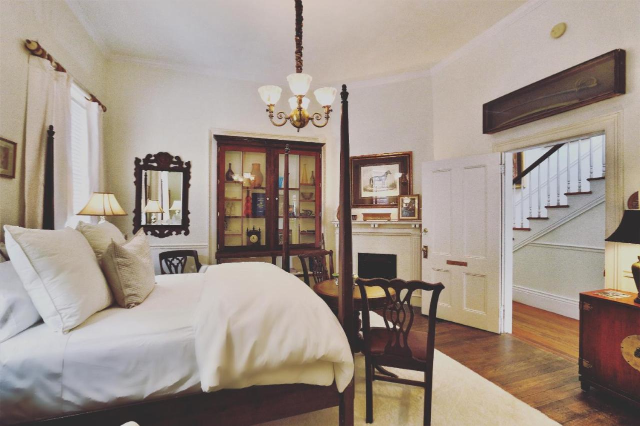 Chesnut Cottage Inn Bed & Breakfast โคลัมเบีย ภายนอก รูปภาพ
