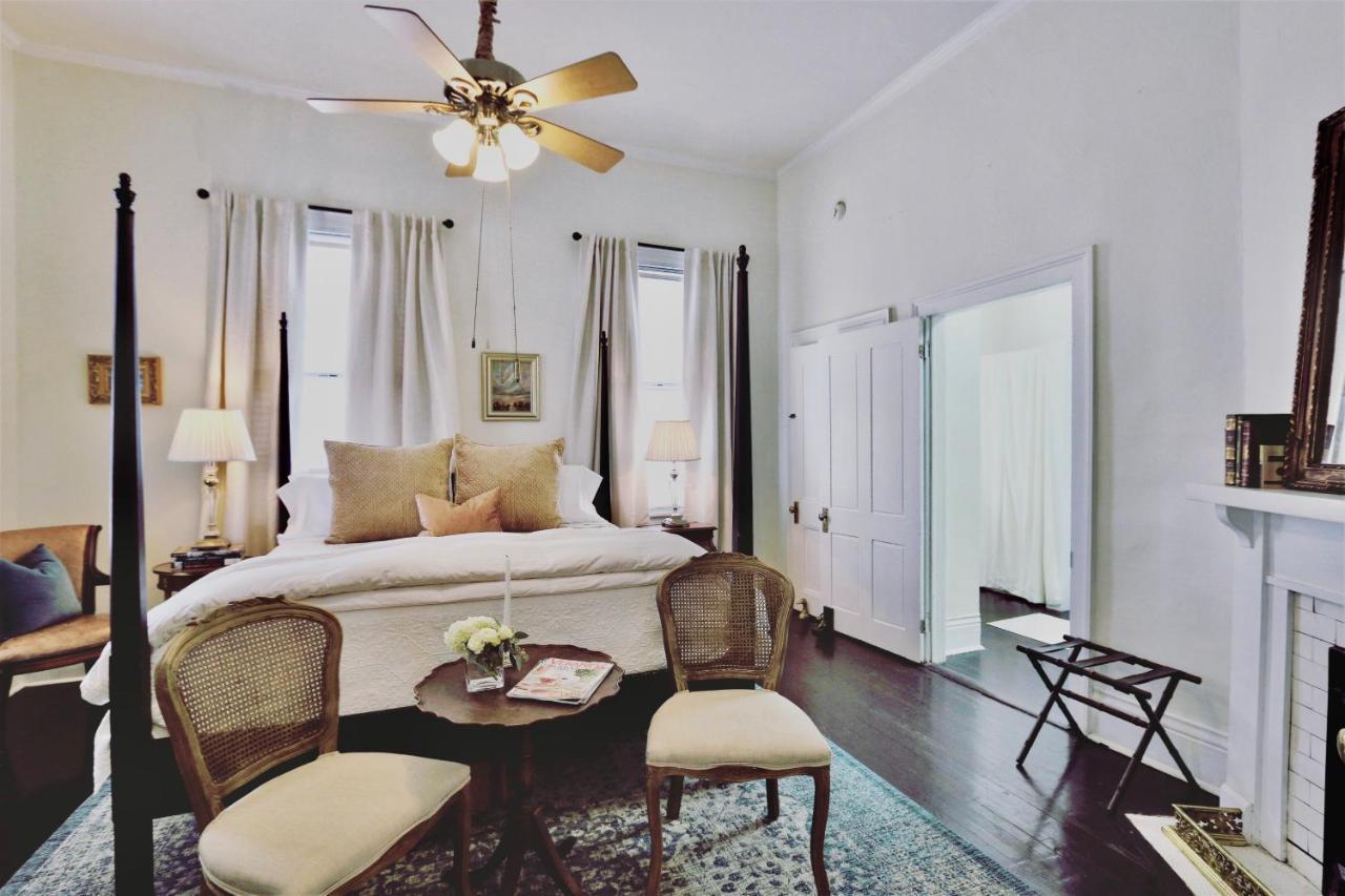 Chesnut Cottage Inn Bed & Breakfast โคลัมเบีย ภายนอก รูปภาพ
