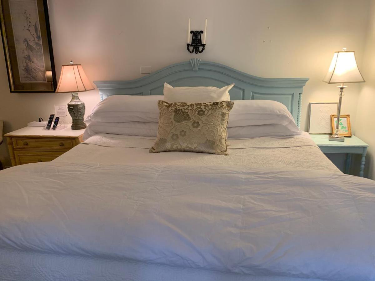 Chesnut Cottage Inn Bed & Breakfast โคลัมเบีย ภายนอก รูปภาพ